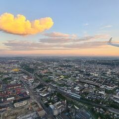 Flugwegposition um 18:28:44: Aufgenommen in der Nähe von Linz, Österreich in 534 Meter